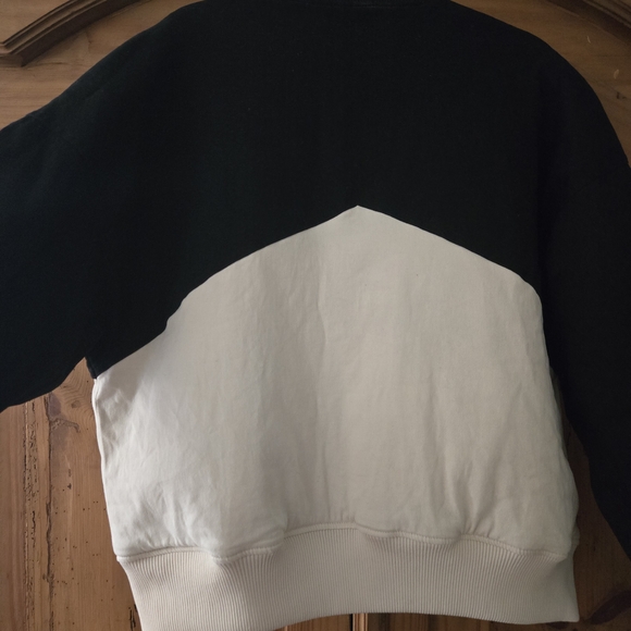 PacSun Black Jacket with Red Accent - Picture 3 of 12